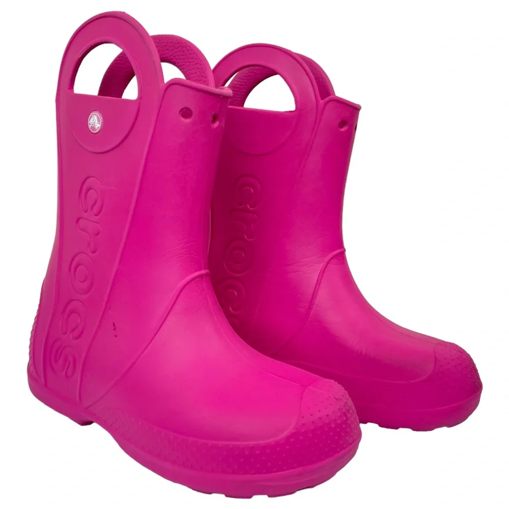 CROCS Big Kids’ Handle It Waterproof Rain Boot in Candy Pink Barbie Pink Size J3